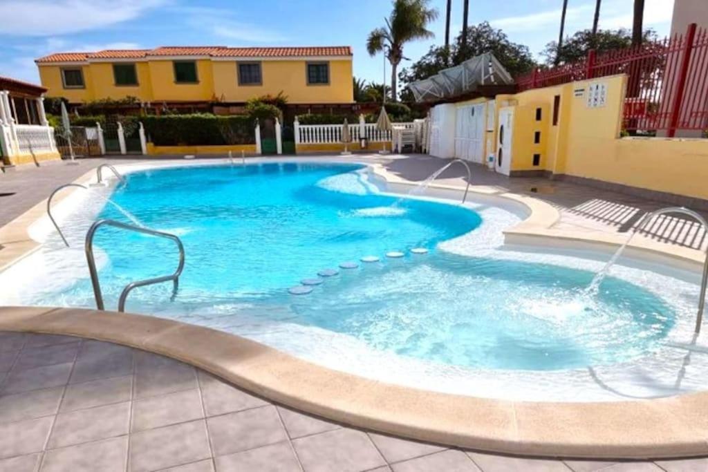 3Etagen-Ferienhaus,beheizter Pool,WLan,Entspannung Maspalomas  Exterior foto